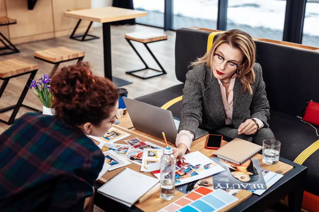 choosing-colors-top-view-fashion-designer-choosing-suitable-colors-new-autumn-collection